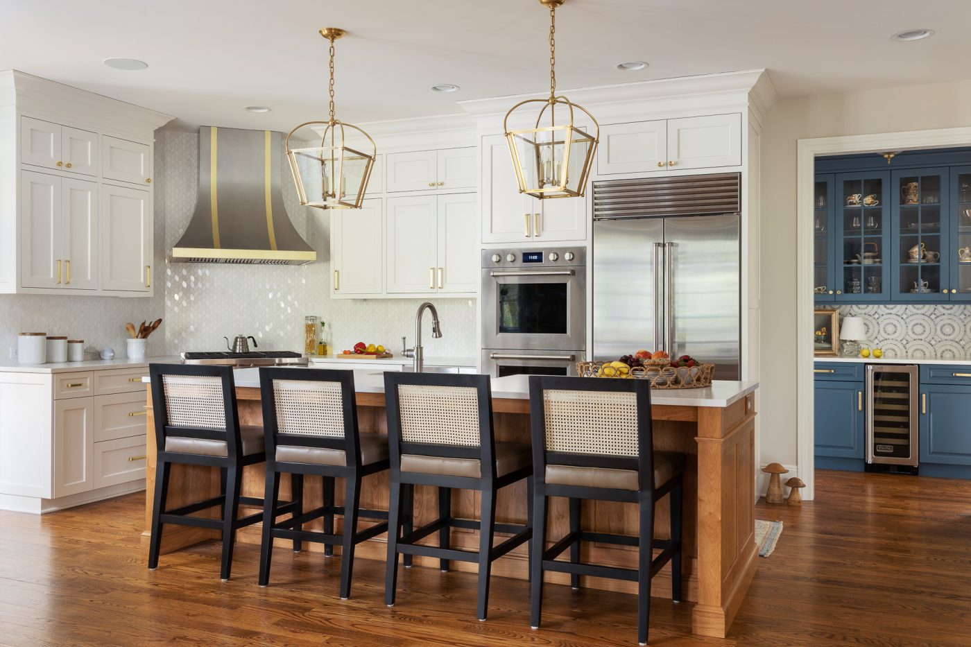 Franklin Lakes Super Clean Traditional Kitchen - Transitional - Kitchen -  New York - by Craig Allen Designs