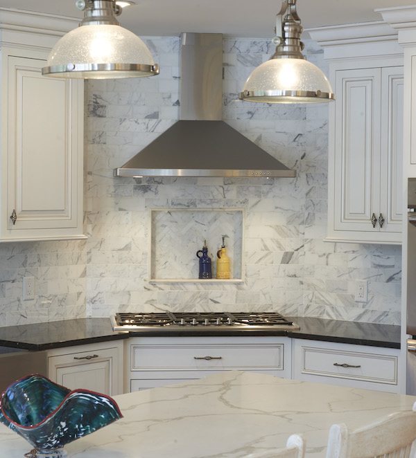 Franklin Lakes Super Clean Traditional Kitchen - Transitional - Kitchen -  New York - by Craig Allen Designs